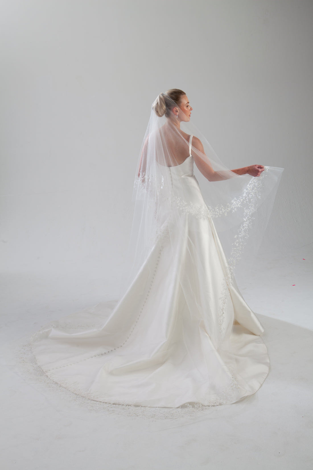 Jasmine Vine Veil