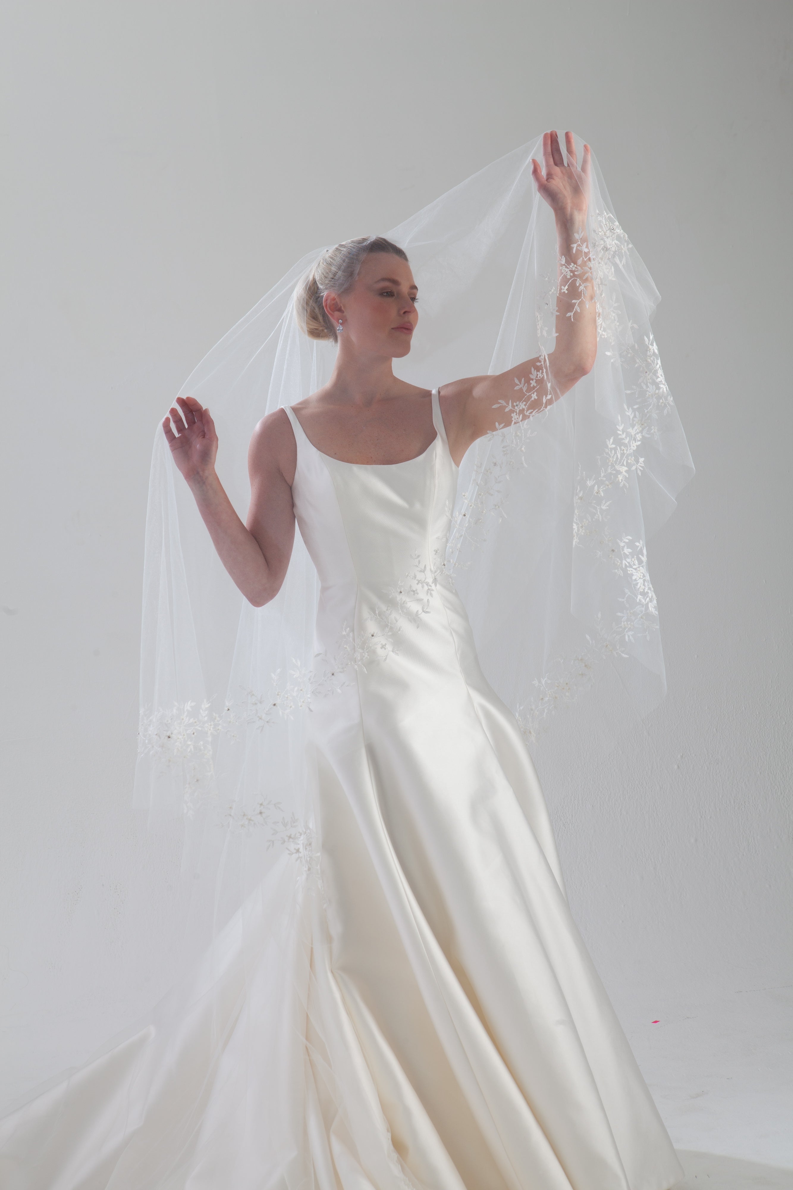 Jasmine Vine Veil