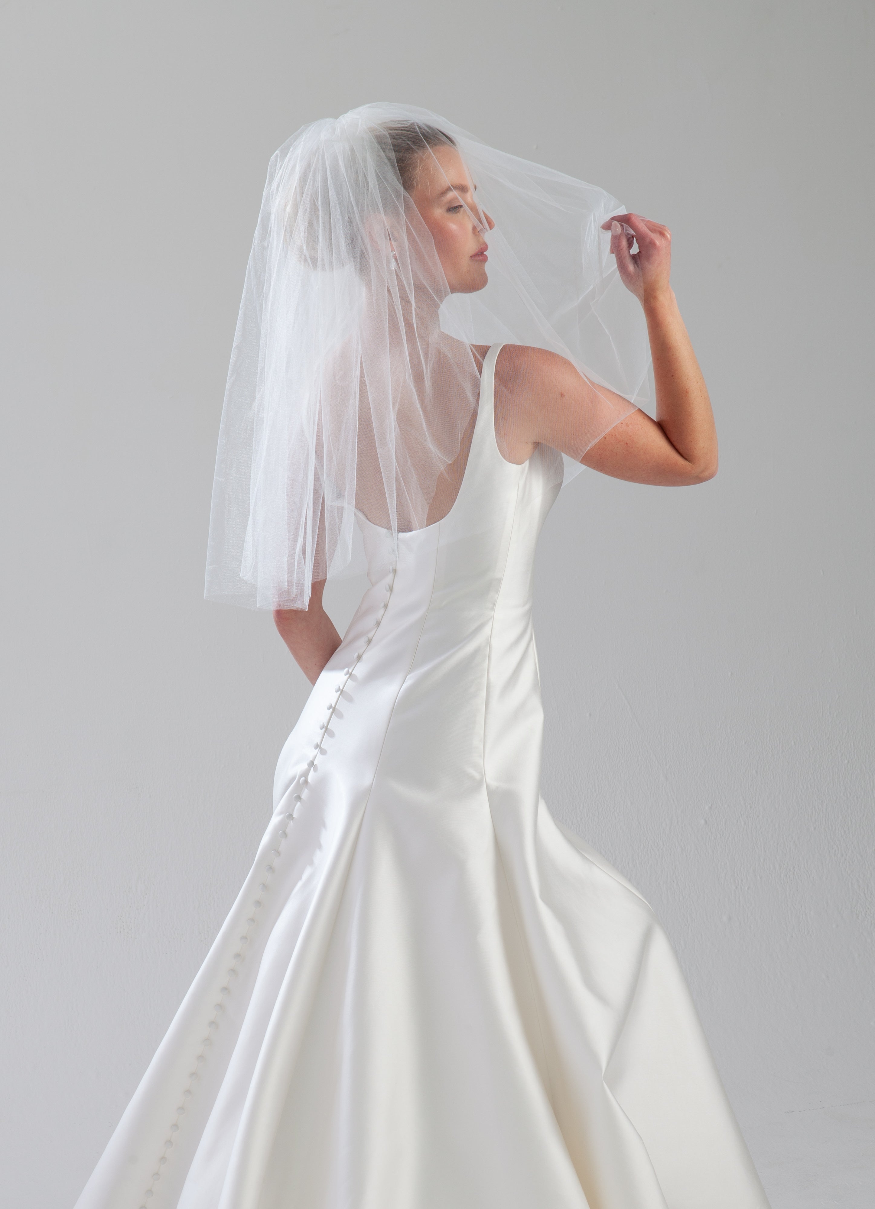 Short Bouffant Veil